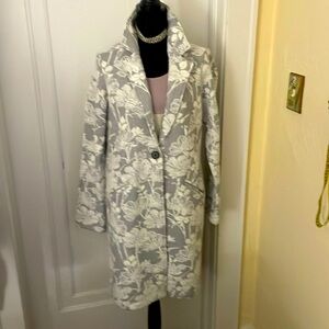 Rachel Zoe NWOT Gray  Floral WoolBlend 3/4 Length Car‎ Coat Size Medium